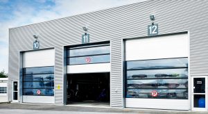 Auto service 9000M industrial doors